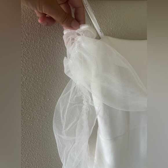 NWT Lulus Beautifully Beloved White Mesh Off-the-Shoulder Maxi Wedding Dress M - Picture 4 of 10